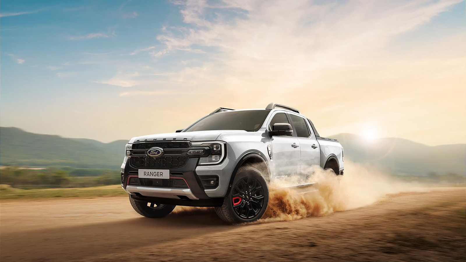 So sánh Ford Ranger Stormtrak và Wildtrak: Đâu là lựa chọn tối ưu?